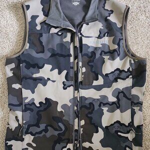 Kuiu Lightweight Camo Vest - Size Large